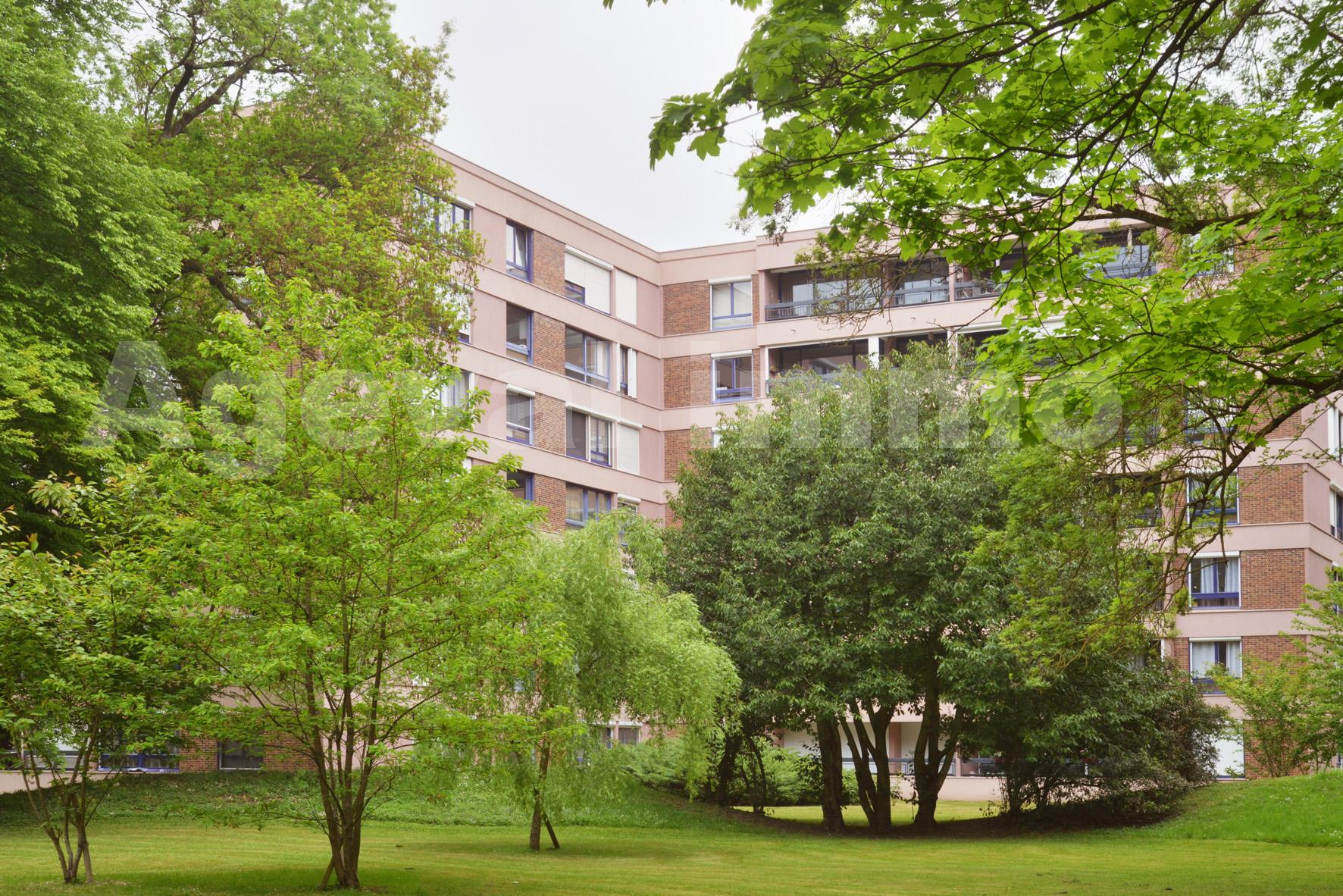 Apartment 4 Rooms CROSNE
